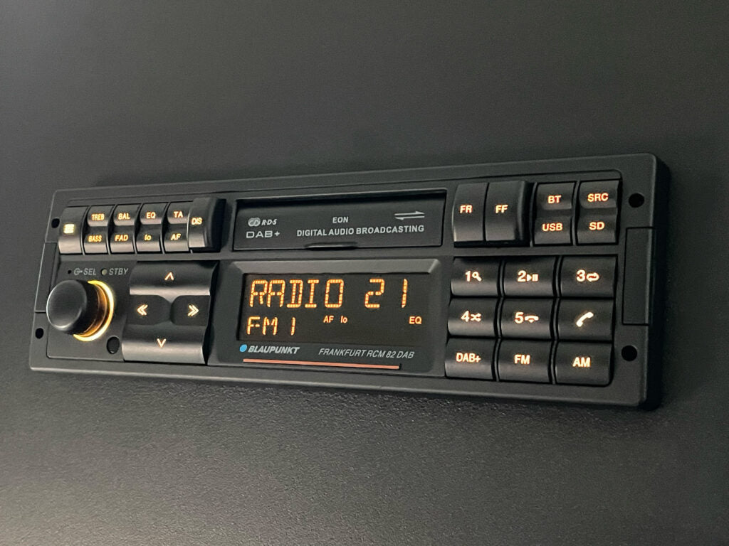 Blaupunkt FRANKFURT RCM 82 DAB Legacy Car Stereo with Bluetooth